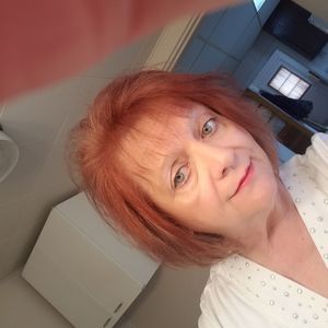 Meet your Posher, Cynthia